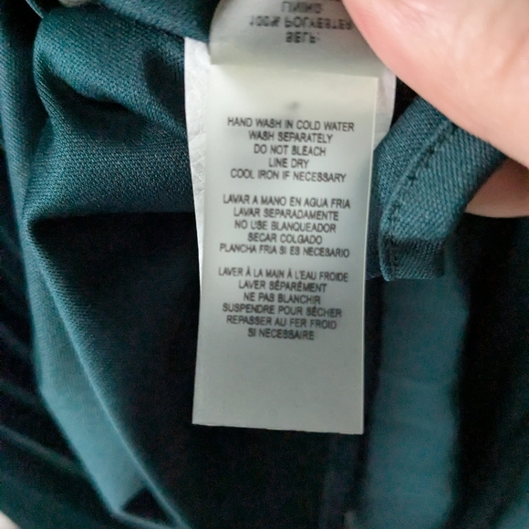 NWT Kensie Handkerchief Hem Pleated Dress - Picture 7 of 7